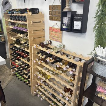 Cadeau Cafe - Wine selection - Coffee & Tea Near Me - Fort Myers, Florida Cadeau Cafe - Wine selection - Coffee & Tea Near Me - Fort Myers, Florida
