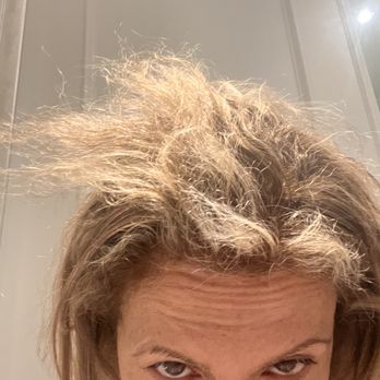 Curl Ambassadors - This is what I'm left with
Severely damaged where only a wig is my option - Hair Salons Near Me - Toronto, Ontario Curl Ambassadors - This is what I'm left with
Severely damaged where only a wig is my option - Hair Salons Near Me - Toronto, Ontario
