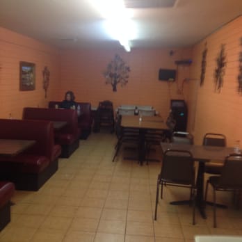 Carnitas Michoacan - Small inside dining area - Mexican Near Me - Ceres, California Carnitas Michoacan - Small inside dining area - Mexican Near Me - Ceres, California