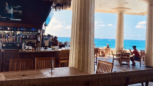 Don the Beachcomber by null