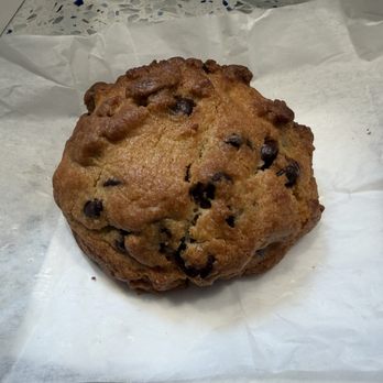 Levain Bakery - Chocolate Chip Walnut Cookie - Bakeries Near Me - New York, New York Levain Bakery - Chocolate Chip Walnut Cookie - Bakeries Near Me - New York, New York