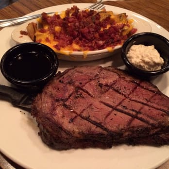 Parky's Smokehouse - Prime rib ordered "medium rare" and loaded butter browns - Barbeque Near Me - Lebanon, Indiana