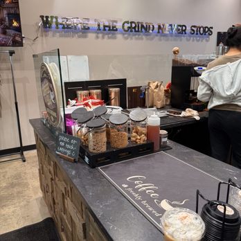 The Roaming Bean - Coffee station - Coffee & Tea Near Me - Pittsburgh, Pennsylvania The Roaming Bean - Coffee station - Coffee & Tea Near Me - Pittsburgh, Pennsylvania