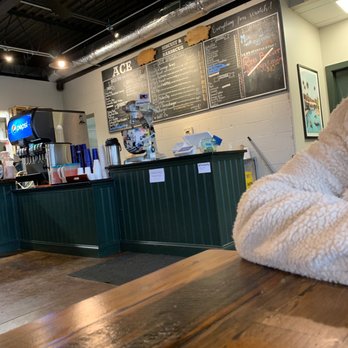 Ace Biscuit & Barbecue - Barbeque Near Me - Charlottesville, Virginia
