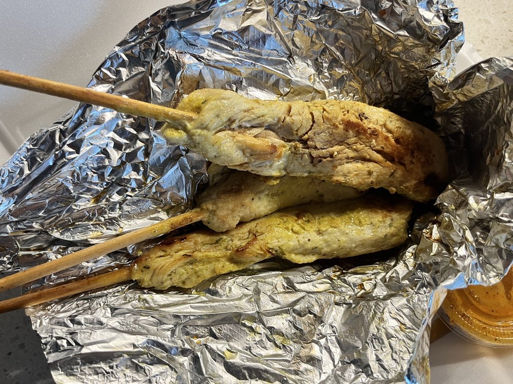 REAL THAI CUISINE 18 Photos & 16 Reviews 3912 Plainfield Ave NE, Grand Rapids, Michigan