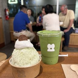 Matcha smoothie & honeydew shaved ice cream