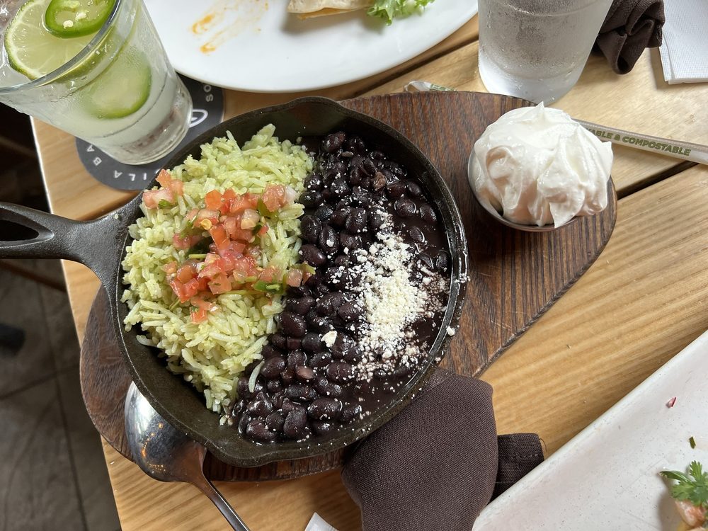 Social spots from Geronimo Tequila Bar & Southwest Grill