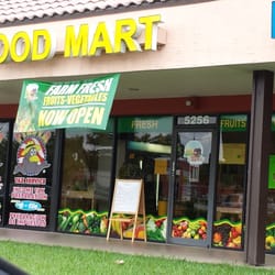 Casa de Sanz Fruits-Vegetables - The front of business