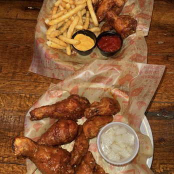 Mad For Chicken Astoria - Chicken Wings Near Me - Astoria, New York Mad For Chicken Astoria - Chicken Wings Near Me - Astoria, New York