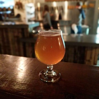 Fieldwork Brewing Co. - Roselita - Breweries Near Me - Berkeley, California