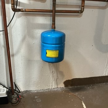 J. Blanton Plumbing - Expansion tank installed by J. Blanton - Plumbing Near Me - Northbrook, Illinois J. Blanton Plumbing - Expansion tank installed by J. Blanton - Plumbing Near Me - Northbrook, Illinois