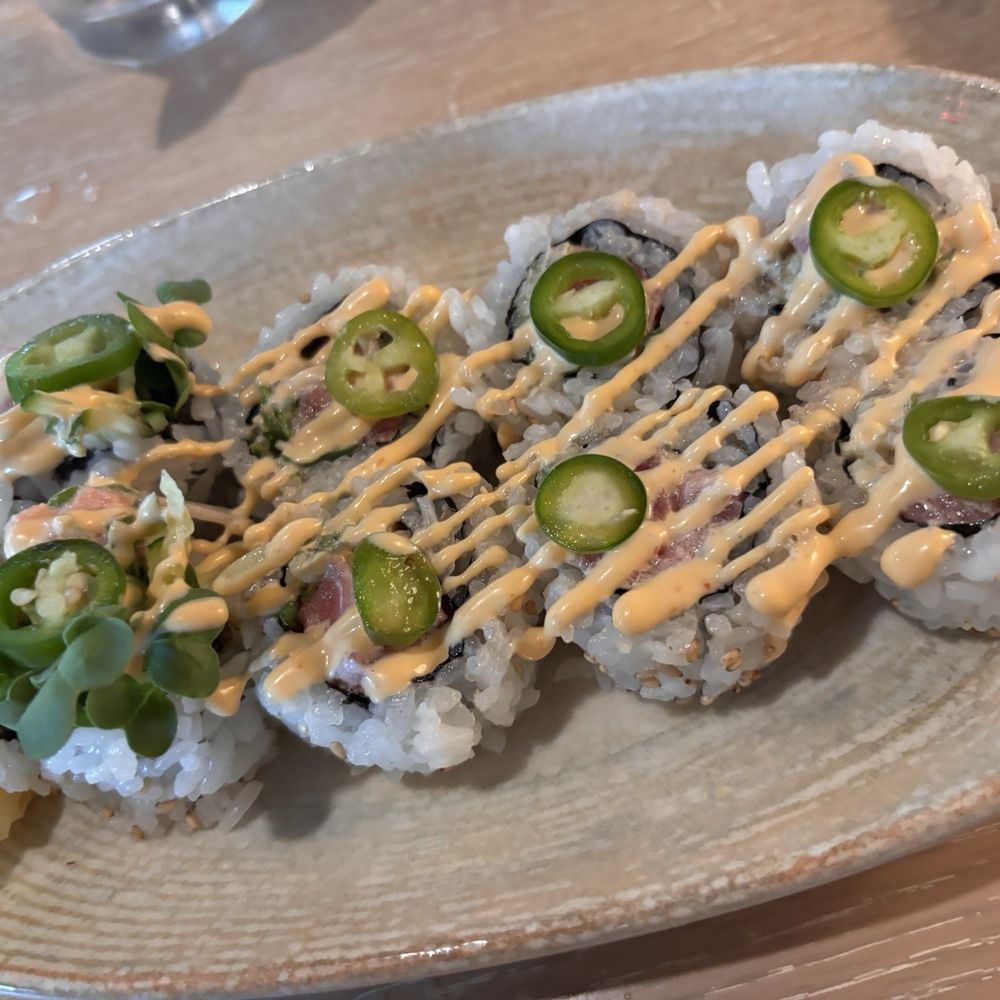 Pacific Catch - Sushi Spicy Tuna - Seafood Near Me - Brea, California Pacific Catch - Sushi Spicy Tuna - Seafood Near Me - Brea, California