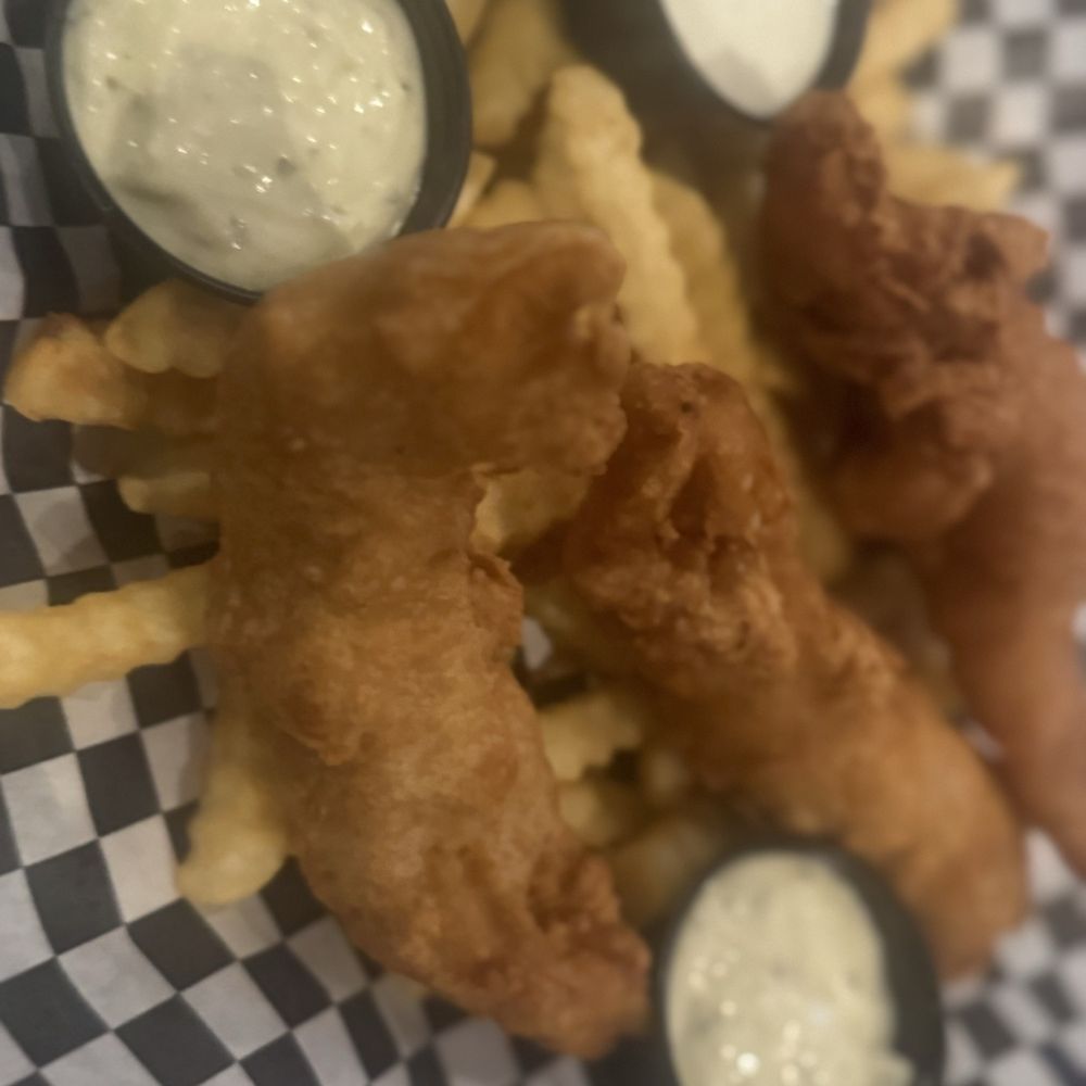 Griffins Grill - Fish and chips - Karaoke Near Me - Los Alamitos, California
