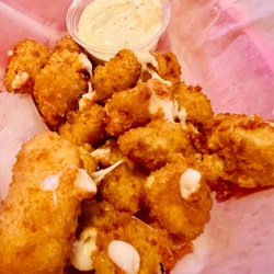 Caddy Shack - Cheese Curds