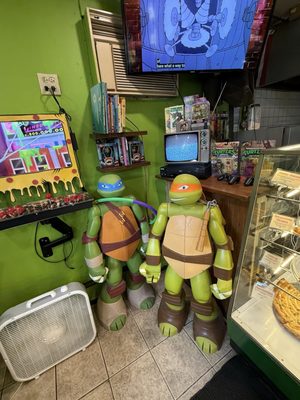 Cowabunga! Pizza Pies by null