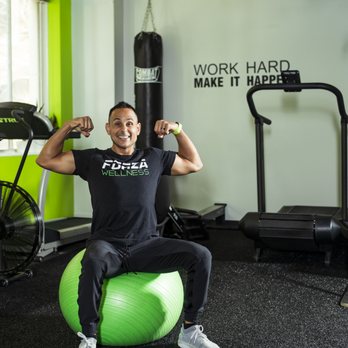 Forza Wellness - Dave flexing. - Trainers Near Me - Philadelphia, Pennsylvania