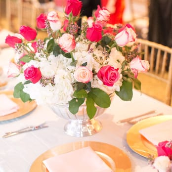 Deerwood Florist - Reception tables large,medium, and small sized table arrangements. - Florists Near Me - Jacksonville, Florida Deerwood Florist - Reception tables large,medium, and small sized table arrangements. - Florists Near Me - Jacksonville, Florida