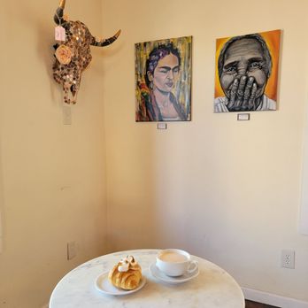 Flying Roadrunner Bakery - Art and Chai latte & Chai cream croissant - Coffee & Tea Near Me - Albuquerque, New Mexico