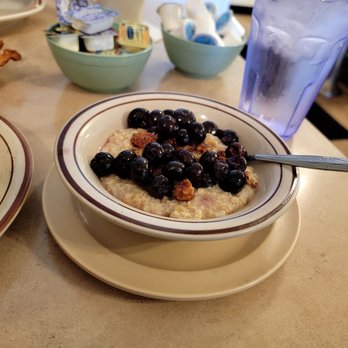 Mac's Restaurant - Oatmeal never tasted so good. Not just another restaurant but an experience. - Diners Near Me - Park Ridge, Illinois