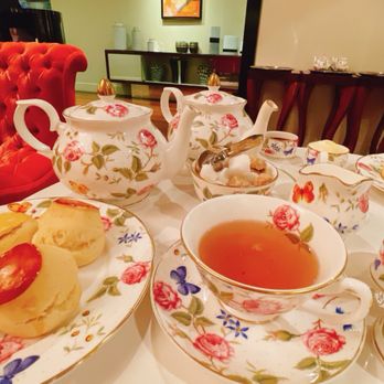 The Rose Lounge - Tea Rooms Near Me - London, XGL