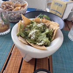 La Peska - Huge Guacamole