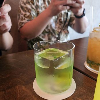 Pigeonhole - Negreeni - Cocktail Bars Near Me - Honolulu, Hawaii