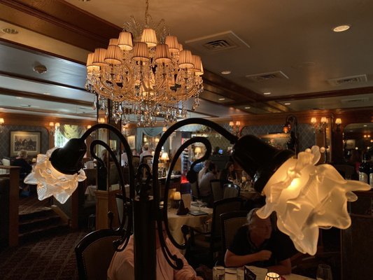 Peters Fine Dining by null