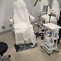 Cure Waterless Nail Spa