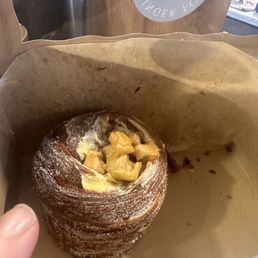 Cruffin
