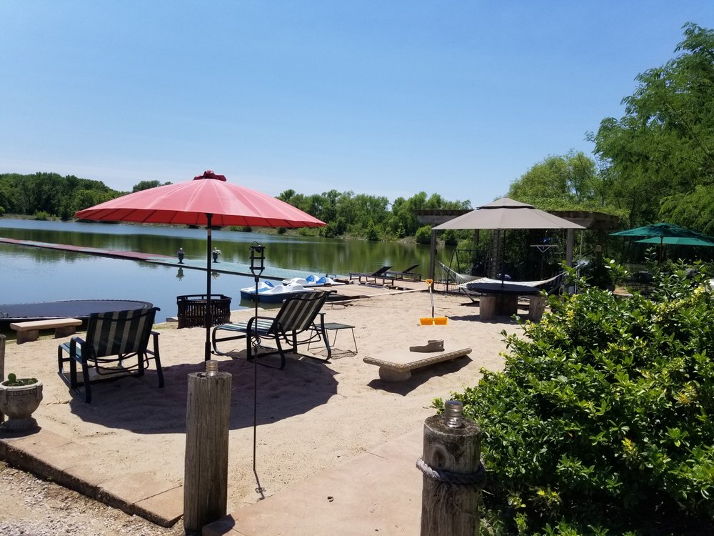 HARMONY LAKE Updated August 2024 10 Photos 12471 Meadow Ln, Wellington, Missouri