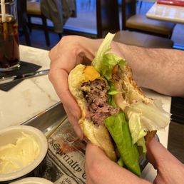 BYO Burger w/lettuce, tomato, pickles BYO Burger w/lettuce, tomato, pickles