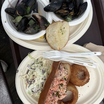 Santa Barbara Shellfish Company - Seafood Near Me - Santa Barbara, California