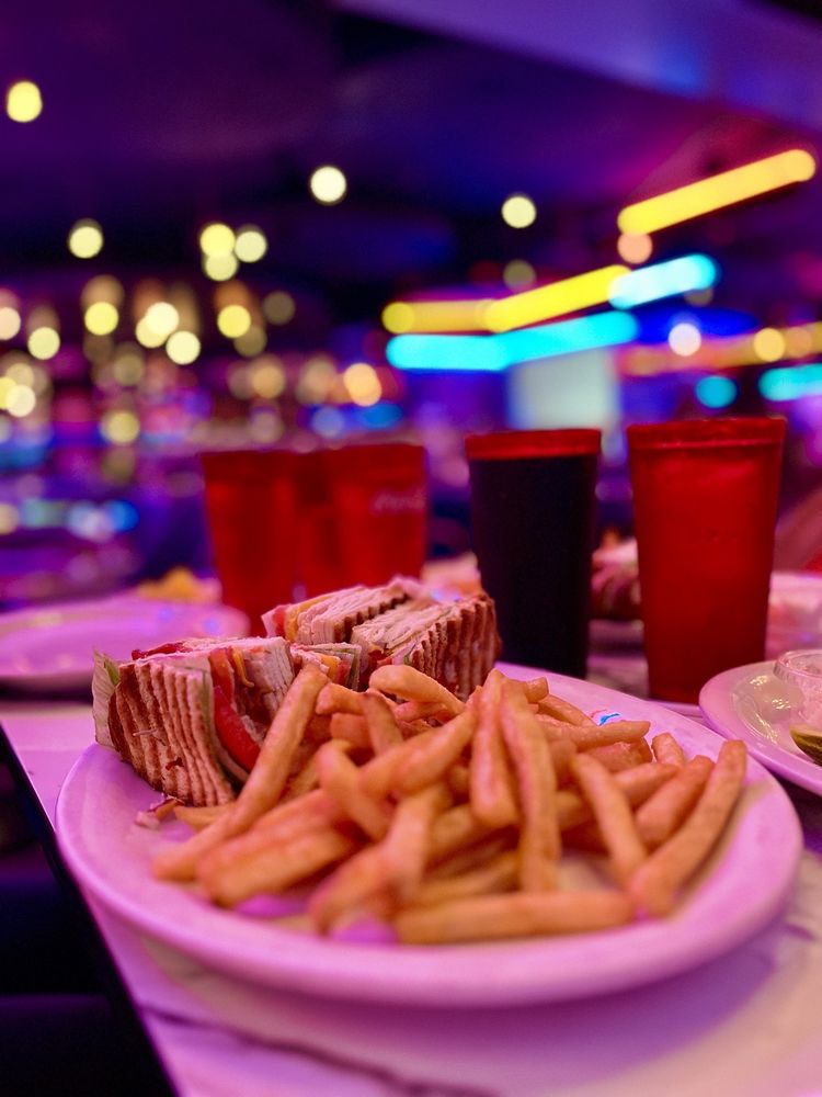 Social spots from Metro Diner Bar