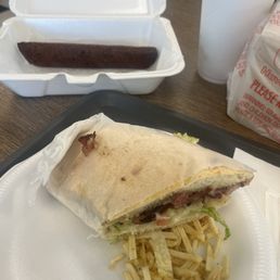 Fiesta de Pastrami Alcapurria de Carne