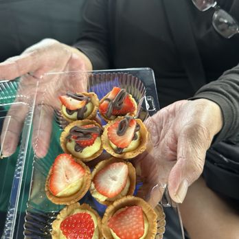 Kats And Lemons - Mini tarts galore! - Desserts Near Me