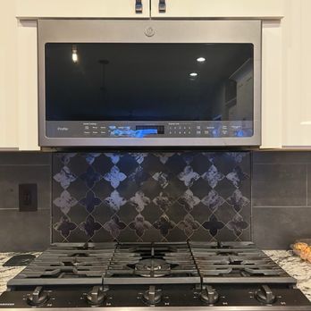 Soul Brothers - "Before" pic - old microwave - Tiling Near Me - Las Vegas, Nevada Soul Brothers - "Before" pic - old microwave - Tiling Near Me - Las Vegas, Nevada