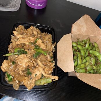 Thaister - Pad see ew Edamame - Thai Near Me - Los Angeles, California Thaister - Pad see ew Edamame - Thai Near Me - Los Angeles, California
