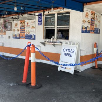 Taco Nazo - Order at walk up window - Tacos Near Me - La Puente, California Taco Nazo - Order at walk up window - Tacos Near Me - La Puente, California