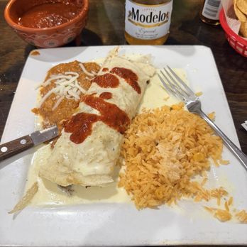 Mi Lindo Nayarit - Carnitas burrito - Mexican Near Me - Springdale, Ohio