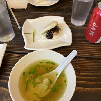 Bund Dumpling House - Roast Peking Duck Bao and wonton soup - Dim Sum Near Me - Astoria, New York Bund Dumpling House - Roast Peking Duck Bao and wonton soup - Dim Sum Near Me - Astoria, New York