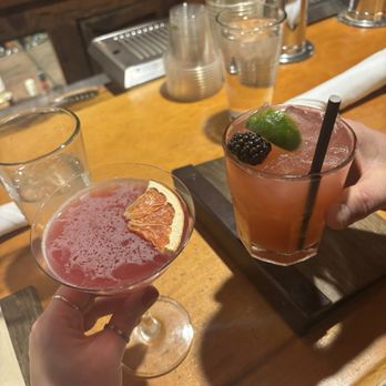 Evergreen Lodge Yosemite - amazing cocktails - Hotels Near Me - Groveland, California Evergreen Lodge Yosemite - amazing cocktails - Hotels Near Me - Groveland, California