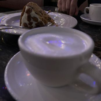 Antonio's Pizza - Carrot Cake and Cappuccino - Italian Near Me - Hollywood, Florida