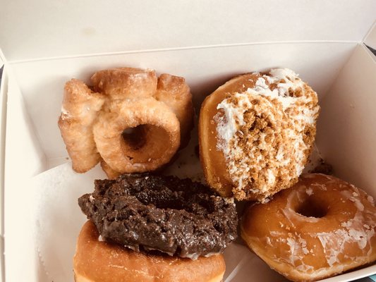 Sesame Donuts by null