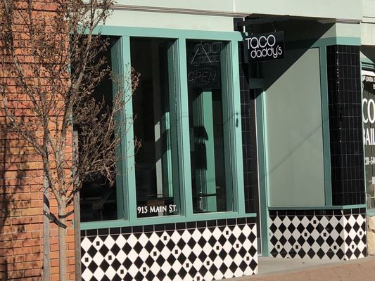 Taco Daddy's by null