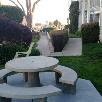 Cayucos Beach Inn - Hotels Near Me - Cayucos, California Cayucos Beach Inn - Hotels Near Me - Cayucos, California