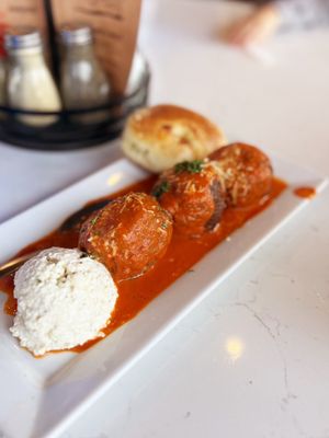 Carluccio's Coal Fired Pizza by null