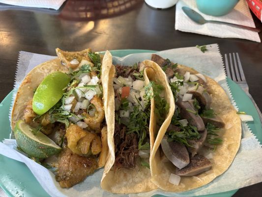 La Tapatia by null