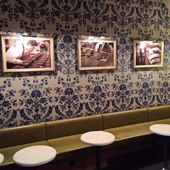 Starbucks - Coffee & Tea Near Me - Vienna, 9