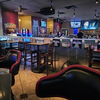 Dylans Grill and Pub - the bar area - American Near Me - Henderson, Nevada Dylans Grill and Pub - the bar area - American Near Me - Henderson, Nevada