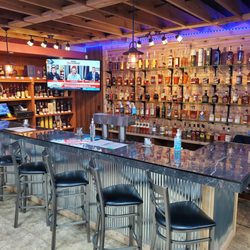 Armanetti's - Full bar for tastings!